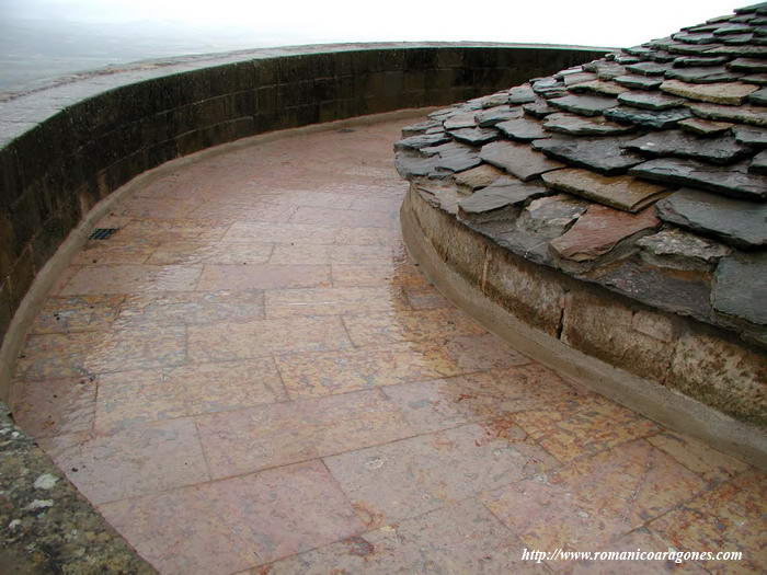 DETALLE TERRAZA CON ANTIESTTICO MRMOL